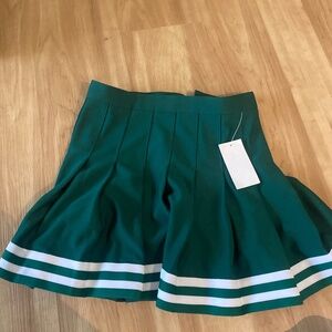 Size Small Green pleated skirt
